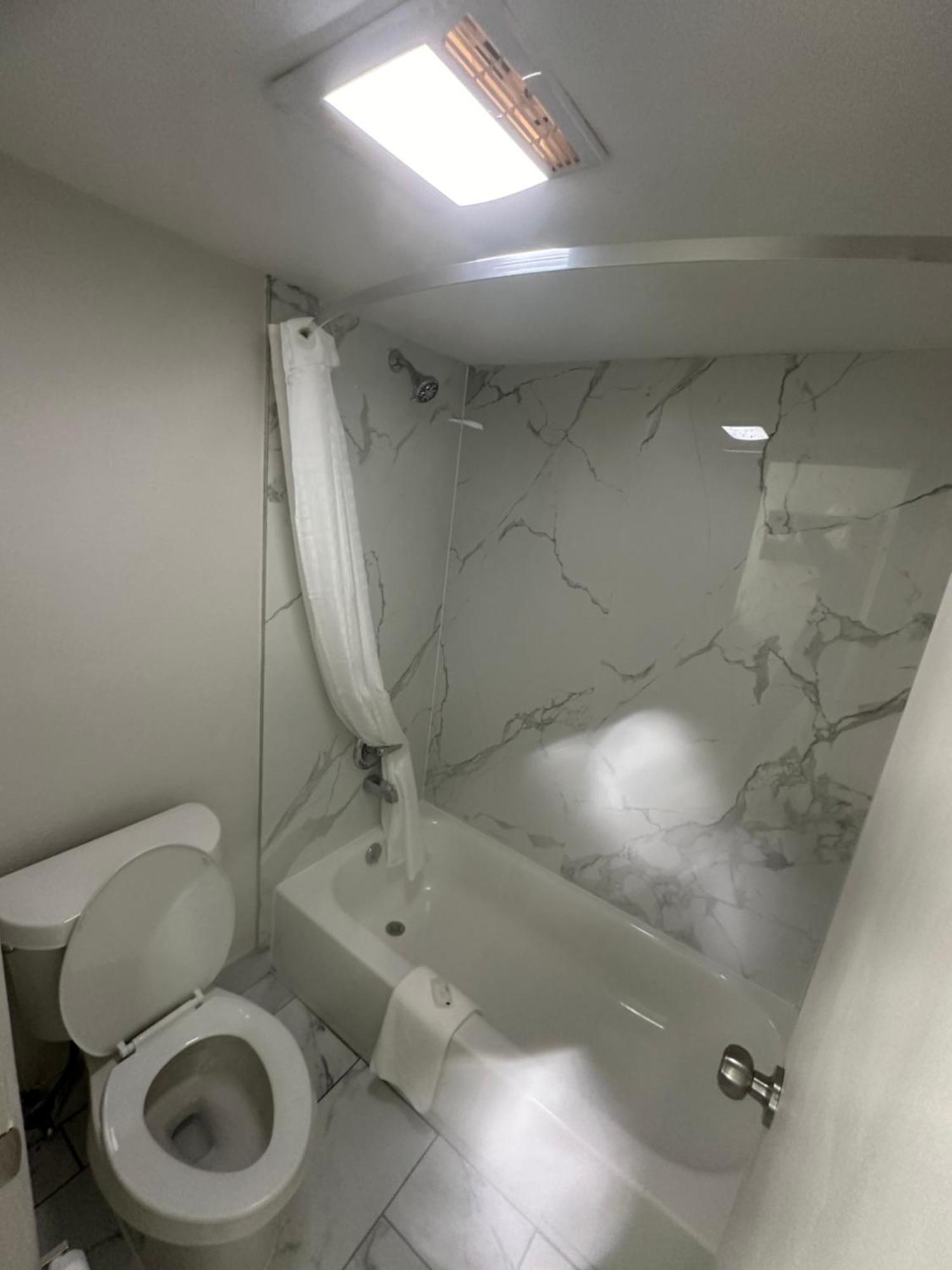 Quality Inn モンロー エクステリア 写真